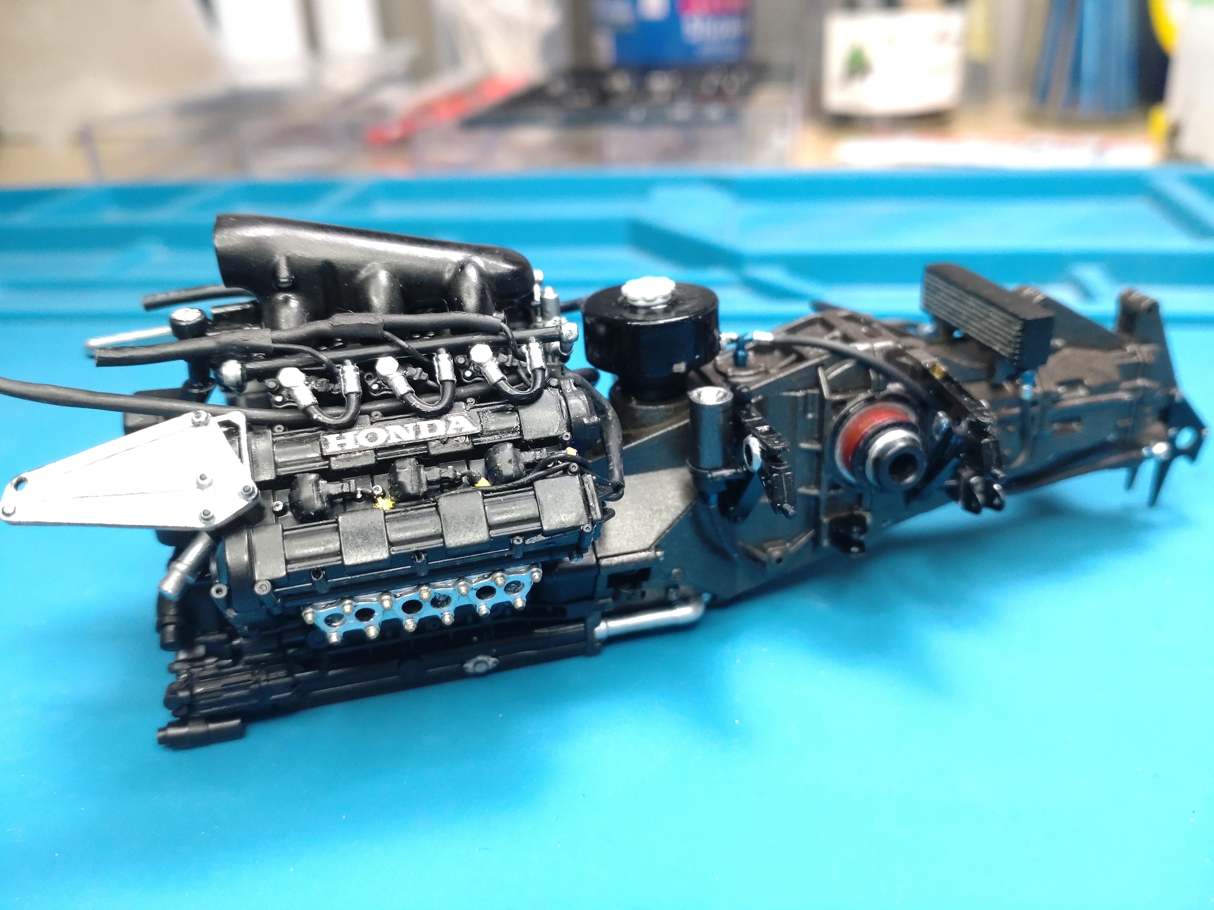 ARTHOBYCOMM（アソビーコム） | Platz/Beemax 1/12 McLaren MP4/4 制作編2