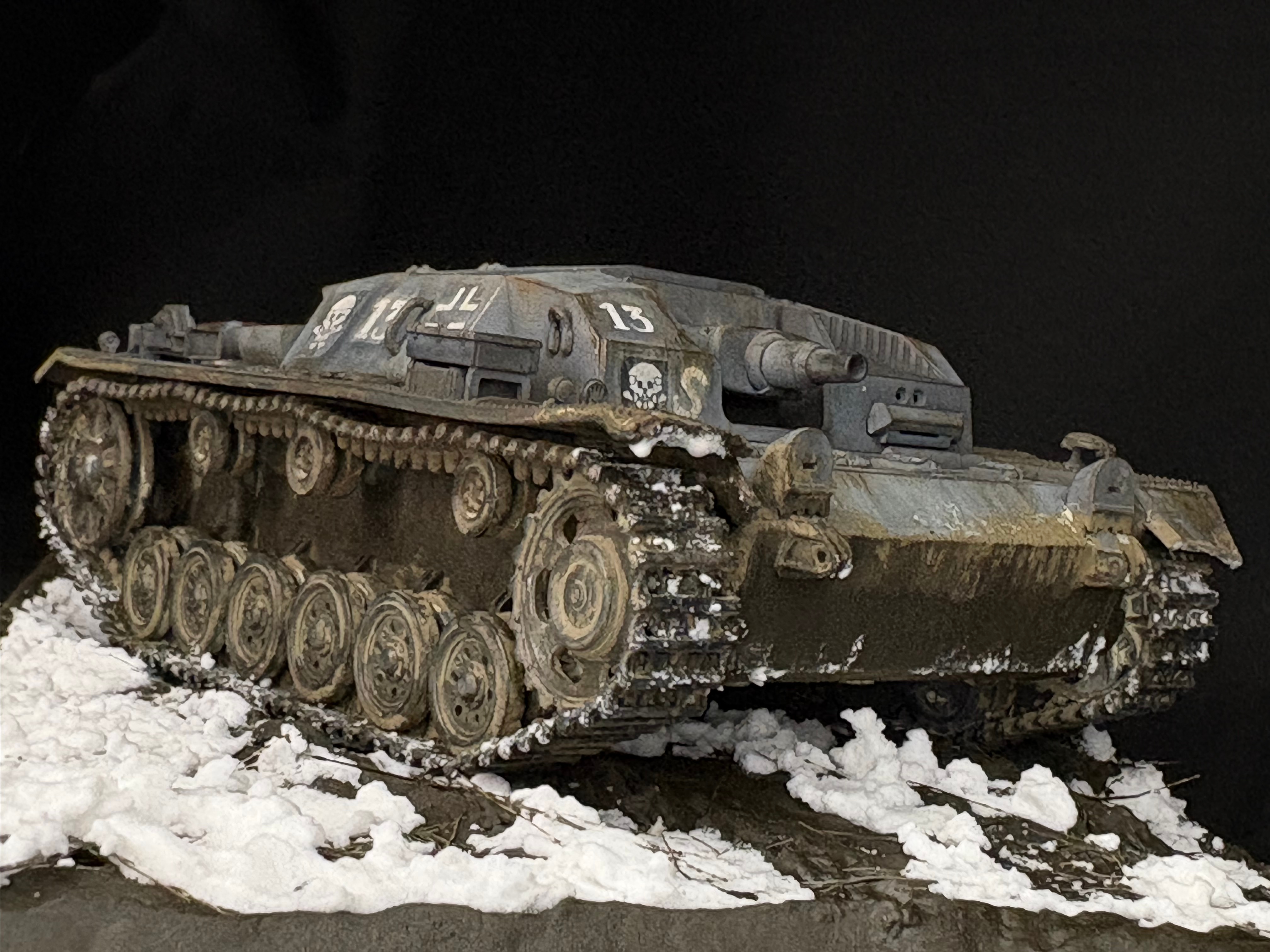 ARTHOBYCOMM（アソビーコム） | 田宮1/48 III号突撃砲B型冬季迷彩ジオラマ