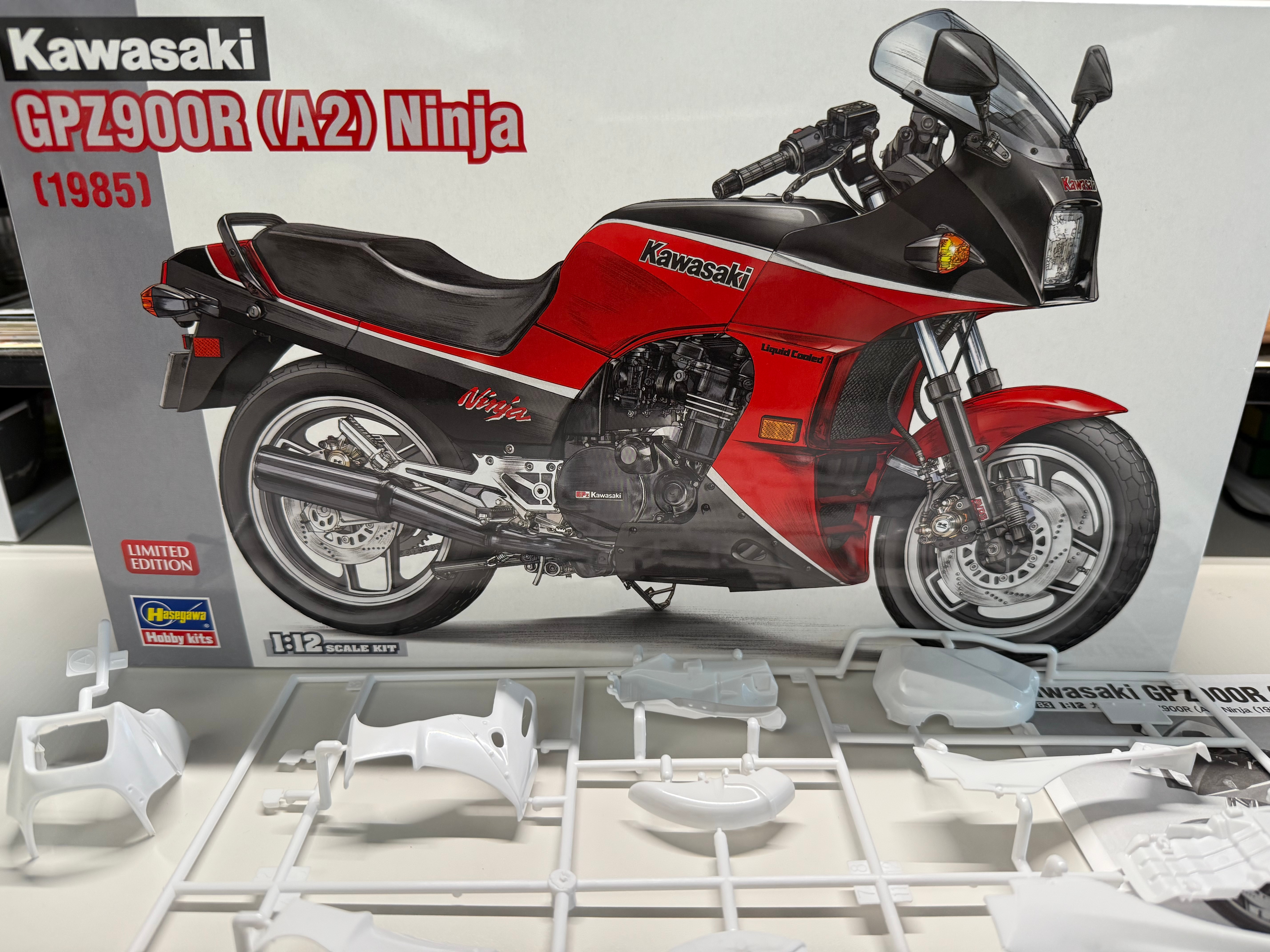 ARTHOBYCOMM（アソビーコム） | 1/12 KAWASAKI GPZ900R(A2) Ninja 