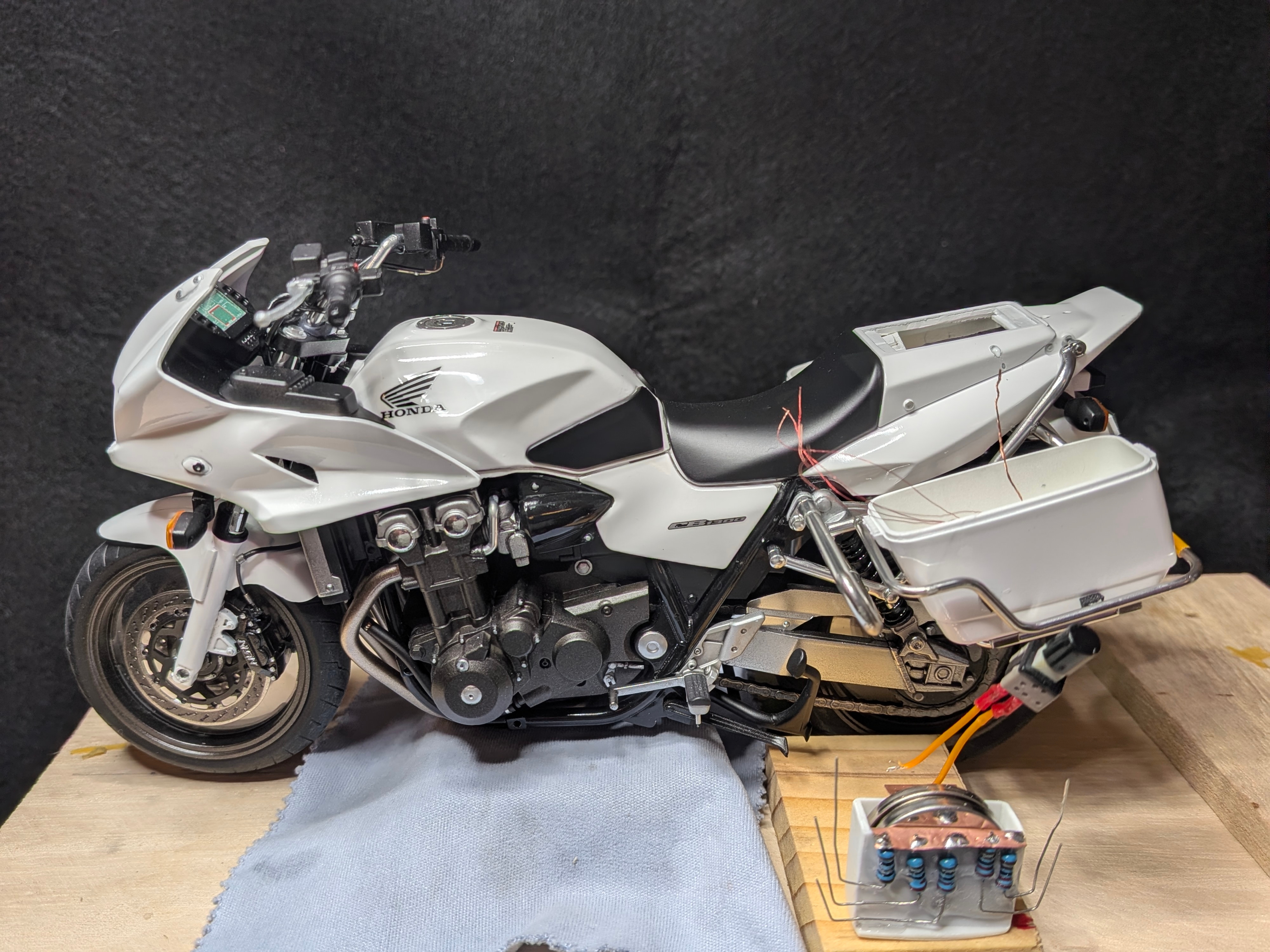 ARTHOBYCOMM（アソビーコム） | フジミ 1/12 白バイ HONDA CB1300P
